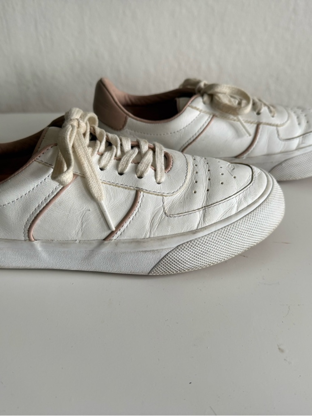 White Leather Casual Sneakers with Blush Trim